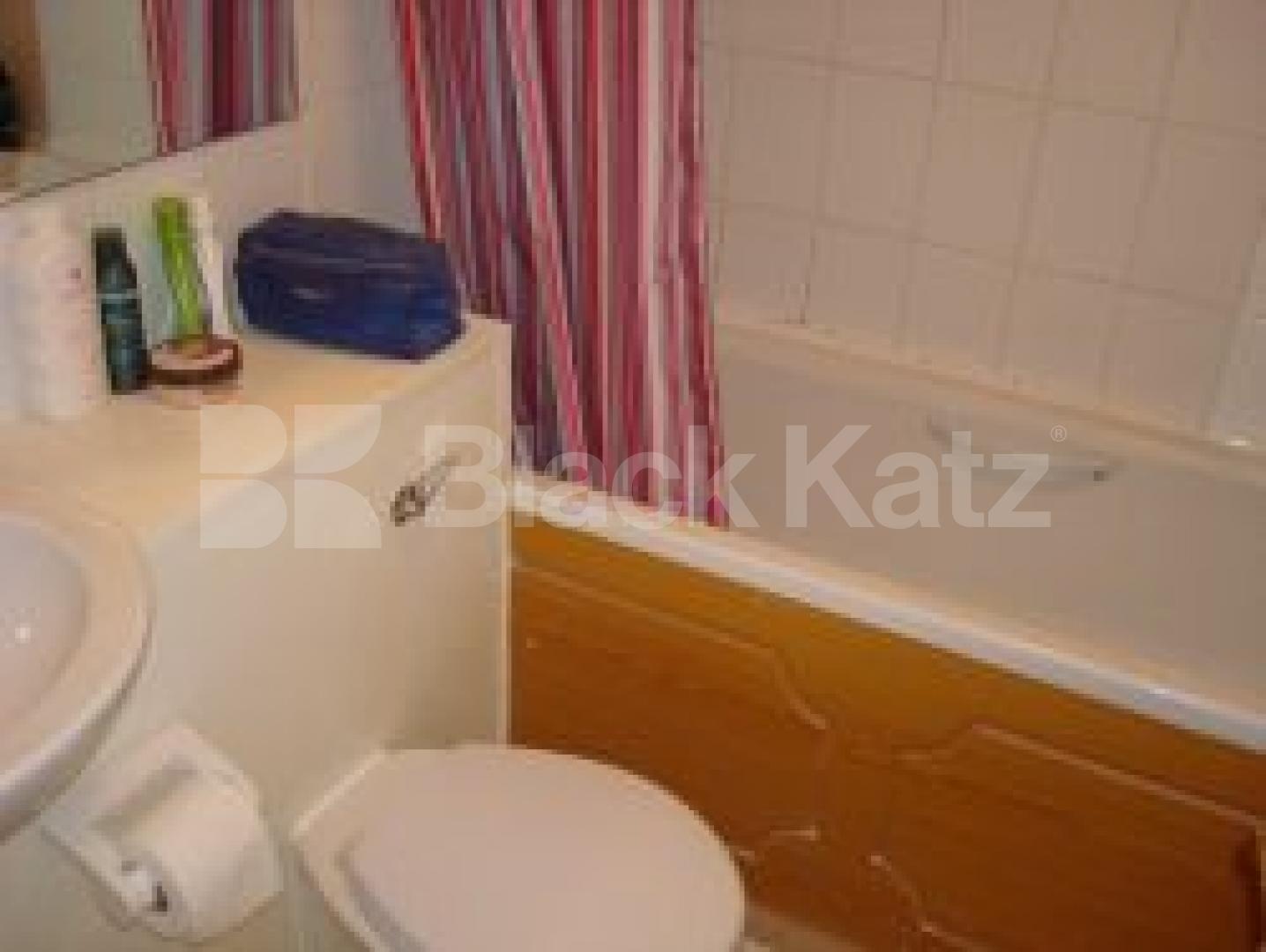 			New instruction, Studio Apartment, 1 bath, 1 reception Flat			 Sutherland Avenue, MAIDA VALE W9